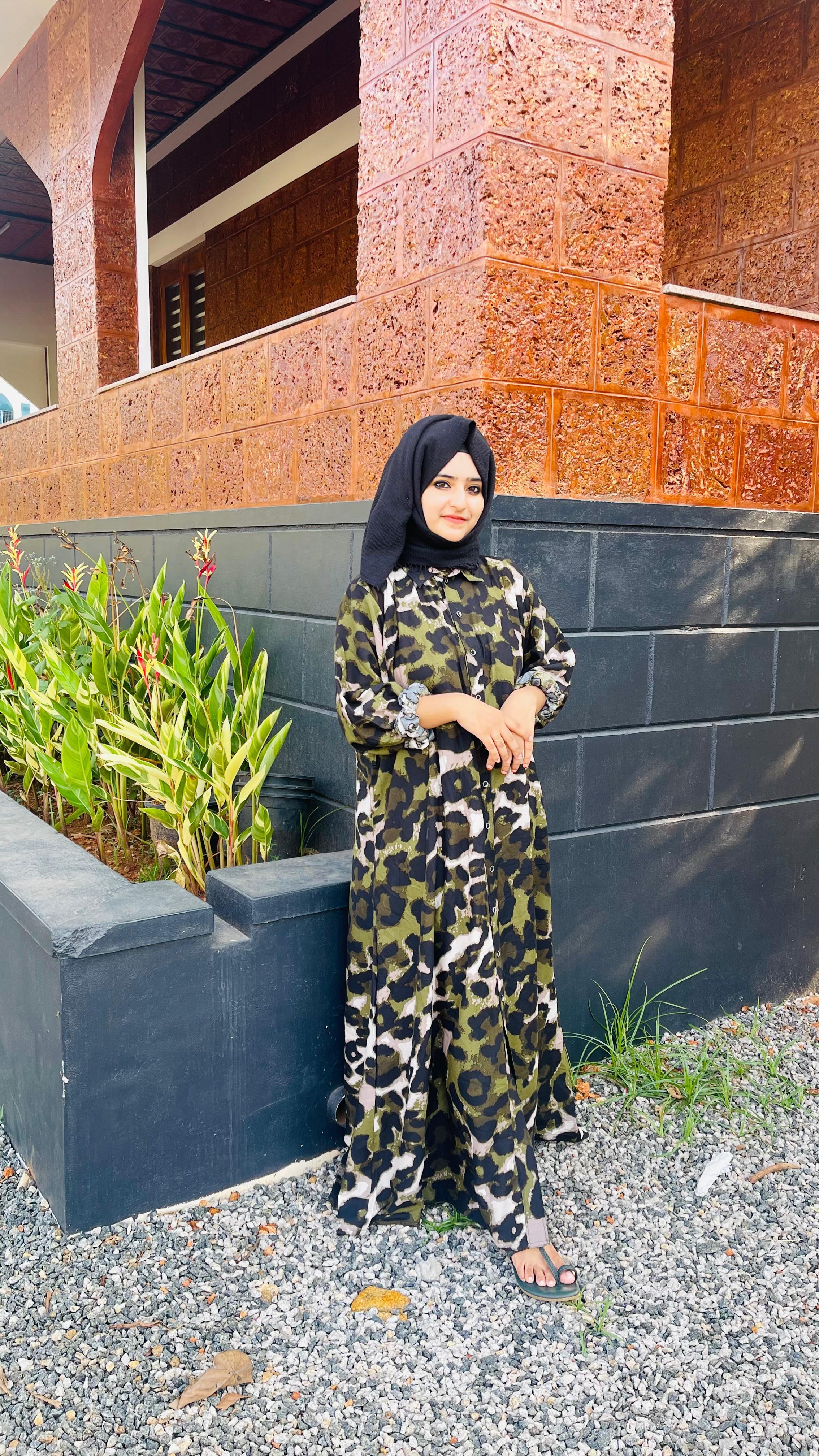 Olive Green Abstract Print Maxi Dress
