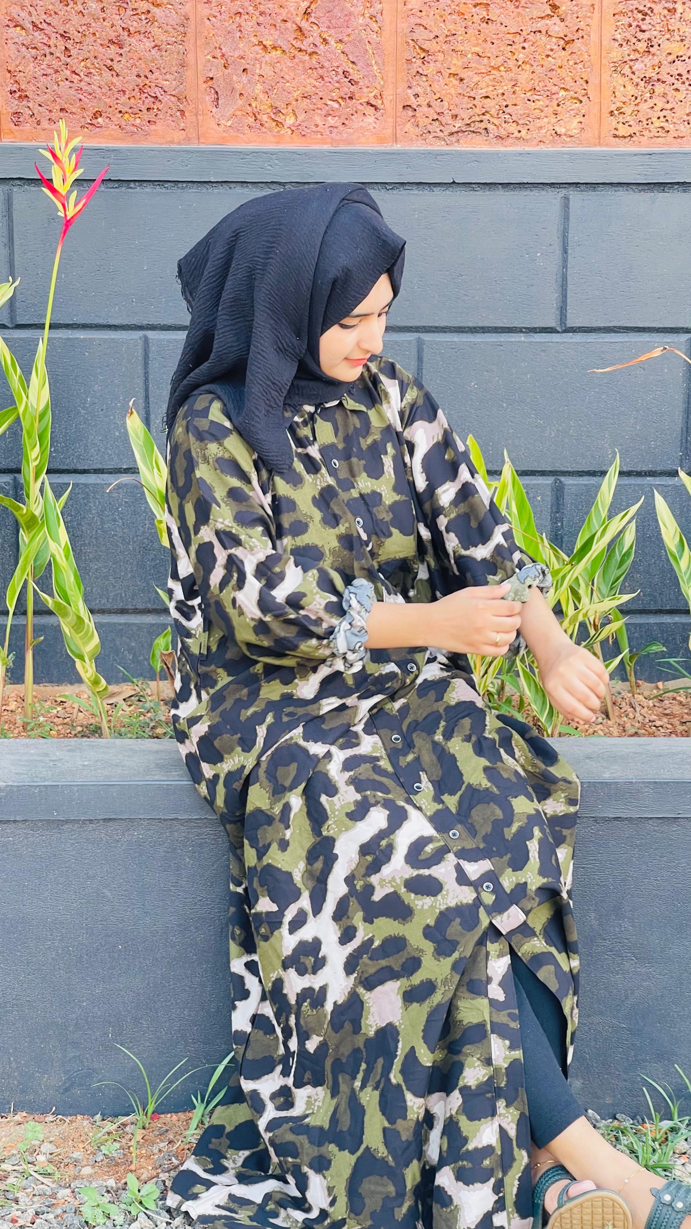 Olive Green Abstract Print Maxi Dress