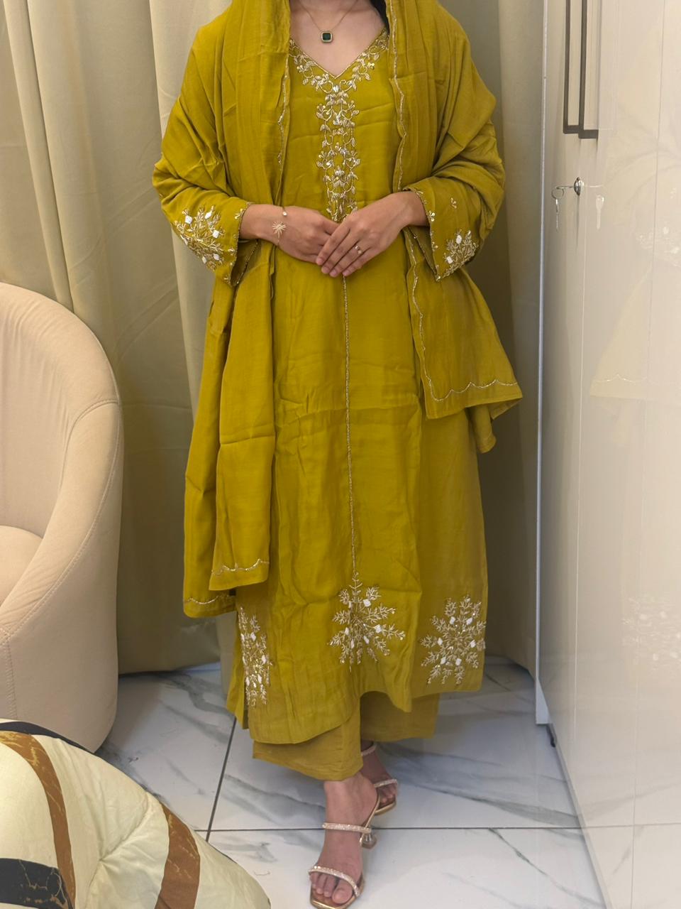 Classic Handwork Mulchanderi Dress Set