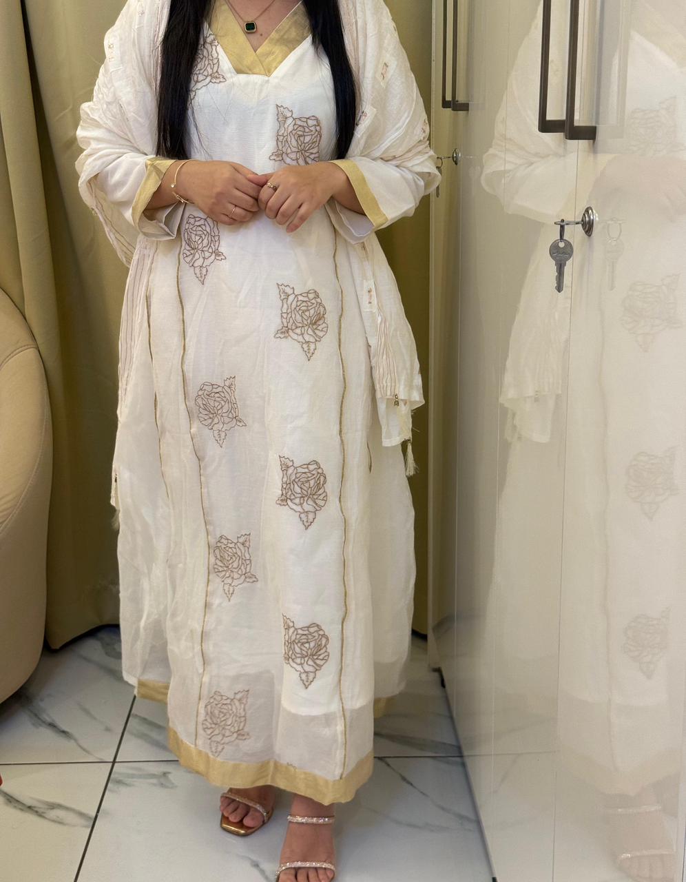 Ivory Mul Chanderi Hand-Embroidered Straight Kurti